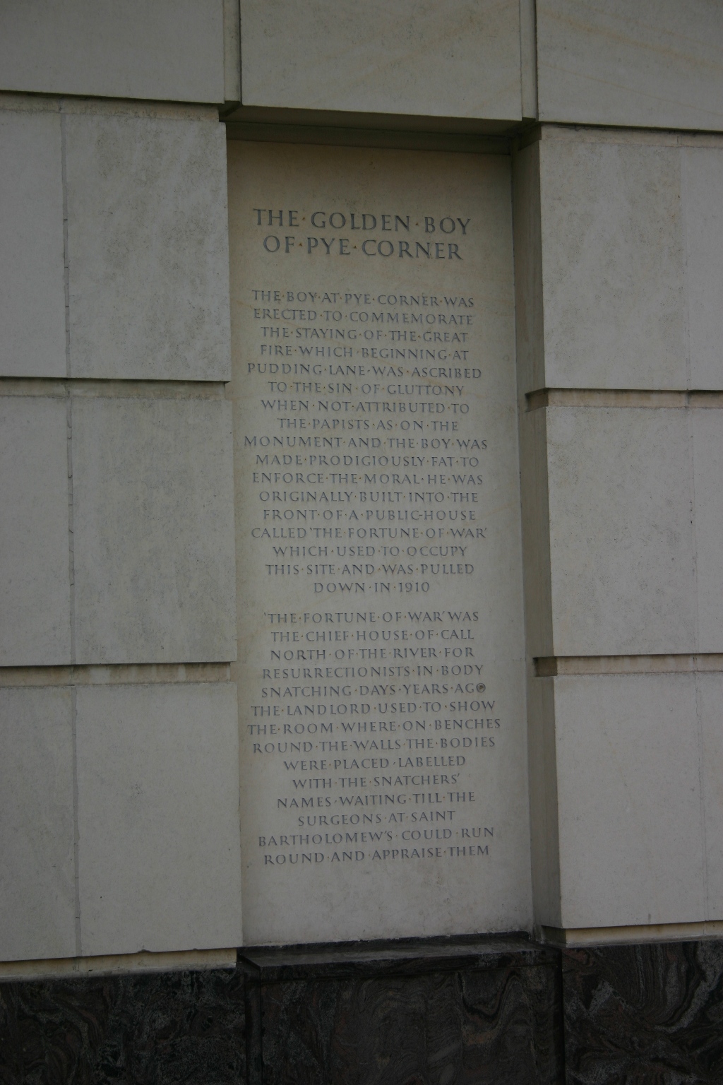 The Golden Boy of Pye Corner, St Bartholomew's Hospital, London  - 04.JPG